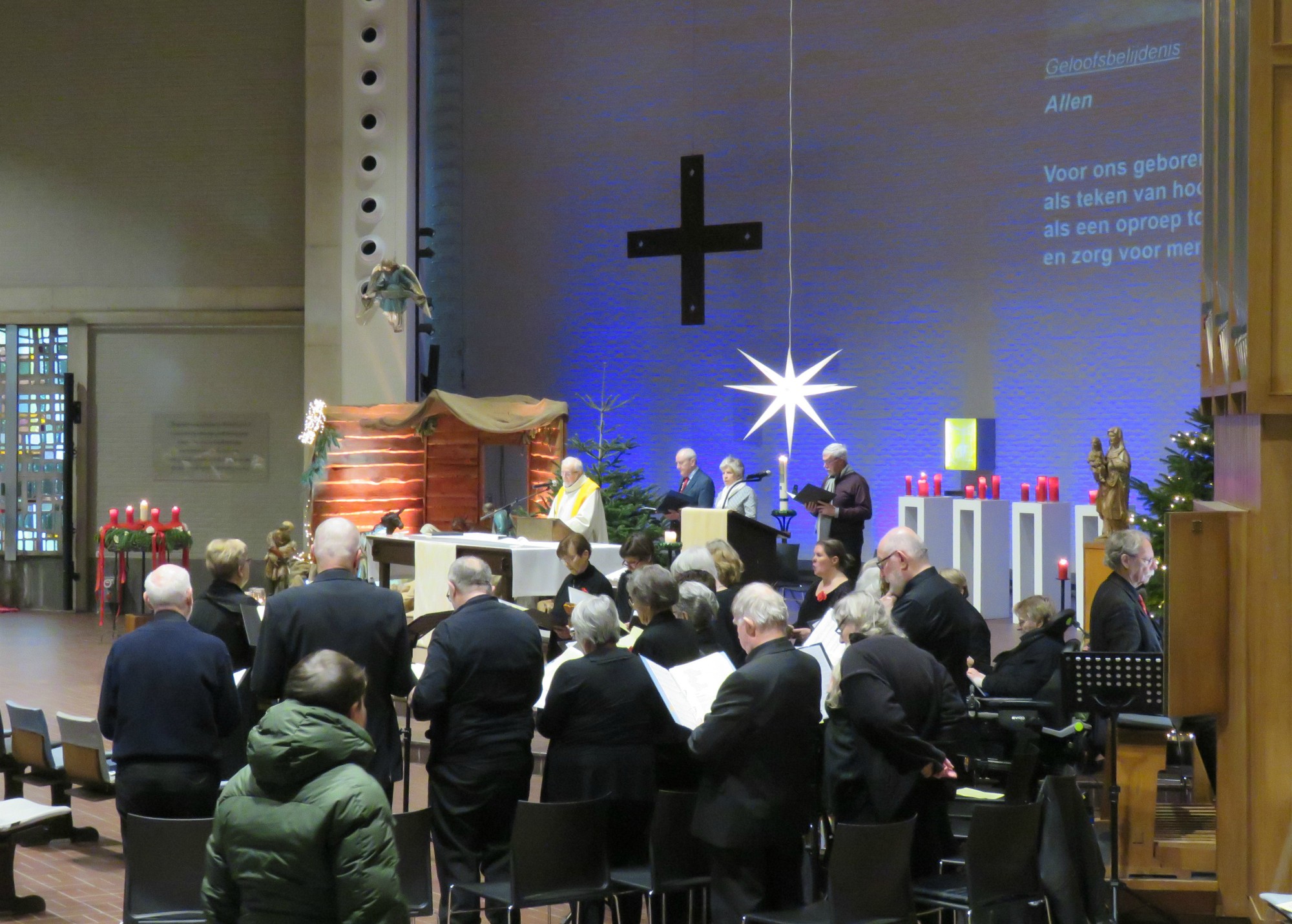 Kerstdagviering - Voorganger Paul Scheelen - Sint-Annakoor o.l.v. Myriam Baert | Orgel Joannes Thuy - Sint-Anna-ten-Drieënkerk, Antwerpen Linkeroever